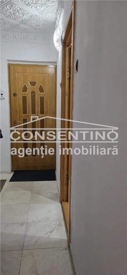 Se vinde apartament cu 2 camere , Brosteni , la etajul 3 - foto 2
