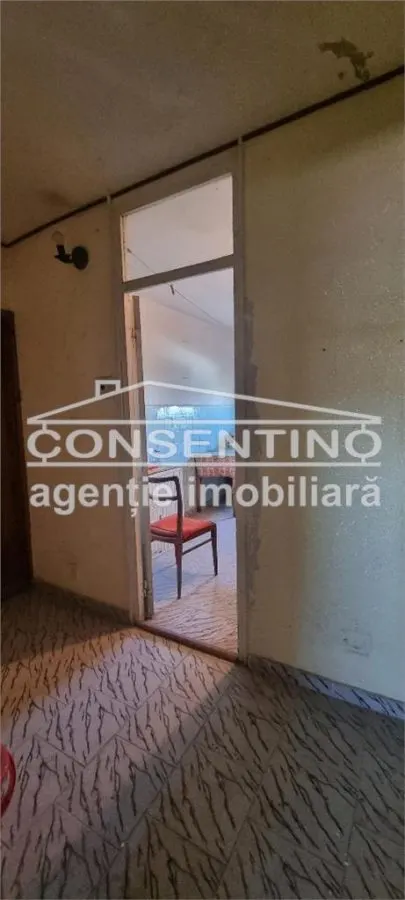 Se vinde imobil cu 3 camere , Brosteni, decomandat - foto 3