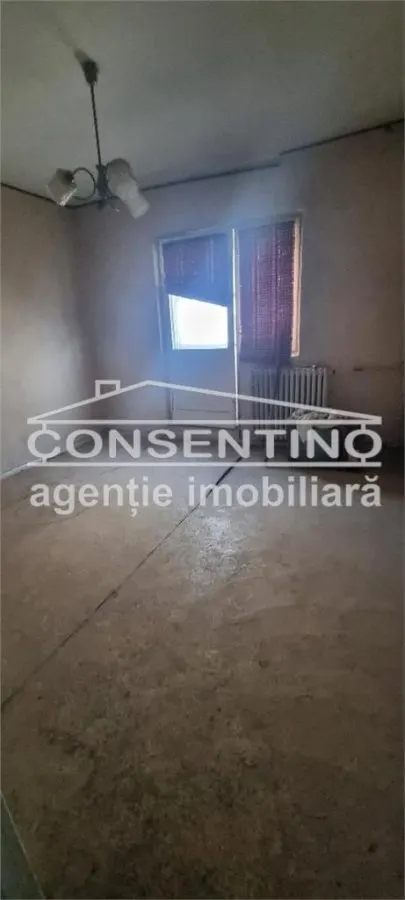 Se vinde imobil cu 3 camere , Brosteni, decomandat - foto 6