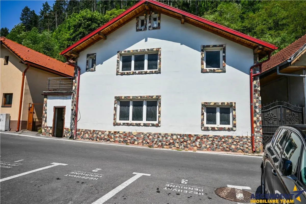 FILM! Oportunitate rezidential/ investitionala in Centrul Istoric Medieval al Brasovului. - foto 5