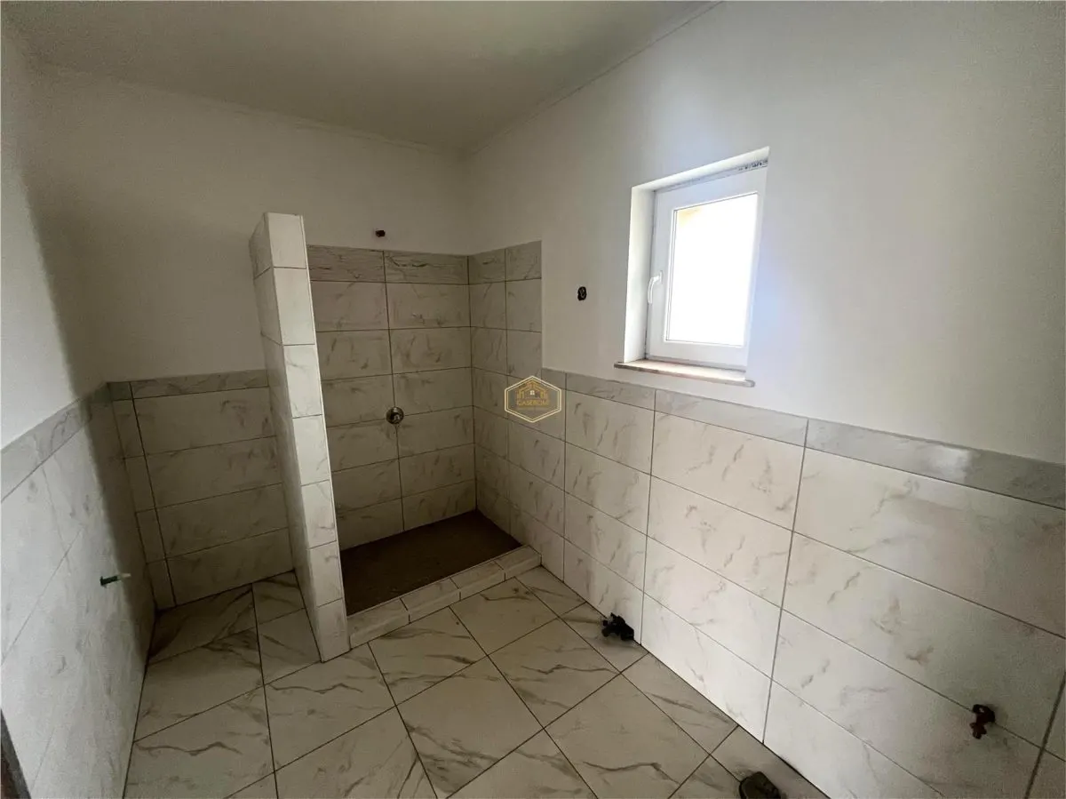 Casa cu 3 camere, renovata integral | Teren 5.000 mp | Borlesti - foto 17