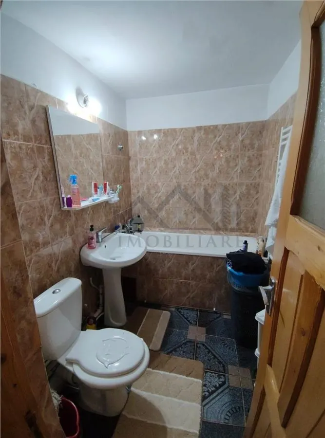 Apartament 3 camere CUG zona Tudor Neculai - foto 8