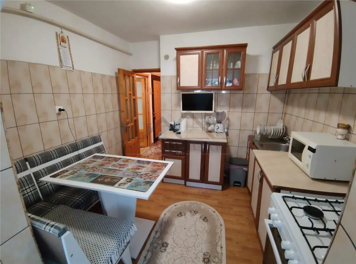 Apartament 3 camere CUG zona Tudor Neculai - foto 10