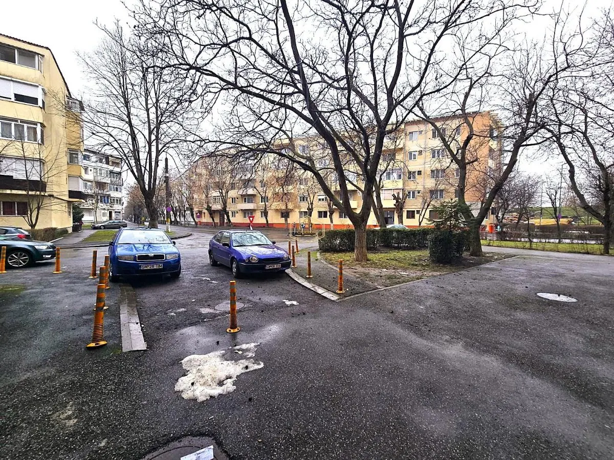Apartament 4 camere | Str. Lalelei | Micro 16 - foto 1
