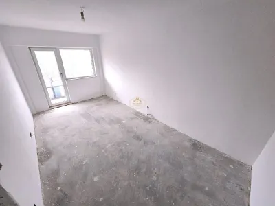 Apartament 4 camere | Str. Lalelei | Micro 16 - foto 5