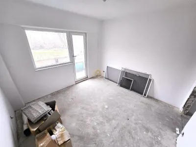 Apartament 4 camere | Str. Lalelei | Micro 16 - foto 7