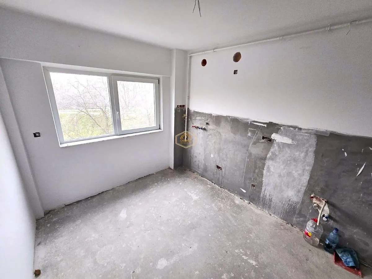 Apartament 4 camere | Str. Lalelei | Micro 16 - foto 10