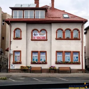 Volum arhitectural remarcabil:Rezidential/ Sediu firma,Clinica,Investitie,Centru Civic, Brasov - foto 3