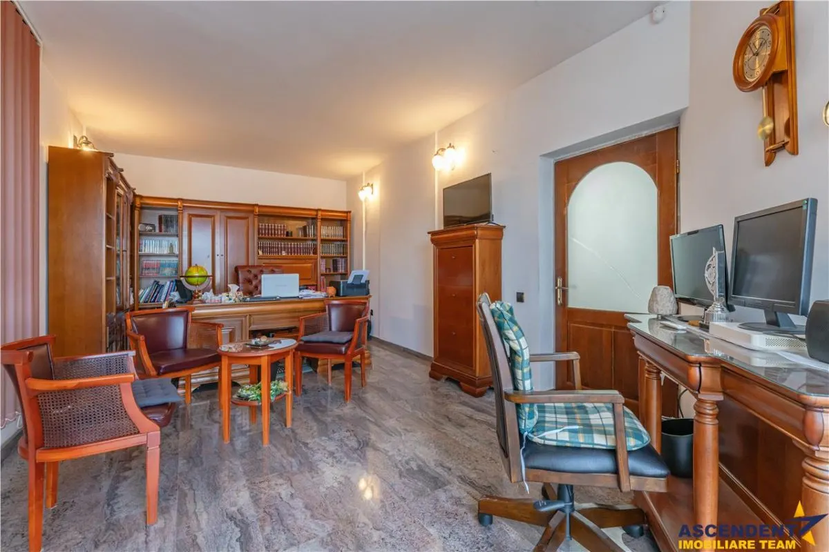 Castelariu:spectacol panoramic,locatie prestigioasa,exclusivist confort,Central, Brasov - foto 6