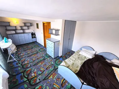 VIDEO | Domeniu privat la Padurea Noroieni | Vila D + P + M cu 9 camere | Curte, foisor, jacuzzi - foto 20