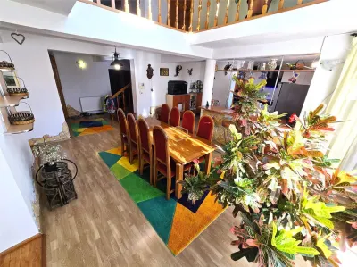 VIDEO | Domeniu privat la Padurea Noroieni | Vila D + P + M cu 9 camere | Curte, foisor, jacuzzi - foto 8