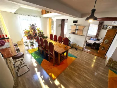 VIDEO | Domeniu privat la Padurea Noroieni | Vila D + P + M cu 9 camere | Curte, foisor, jacuzzi - foto 9