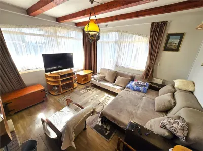 VIDEO | Domeniu privat la Padurea Noroieni | Vila D + P + M cu 9 camere | Curte, foisor, jacuzzi - foto 10