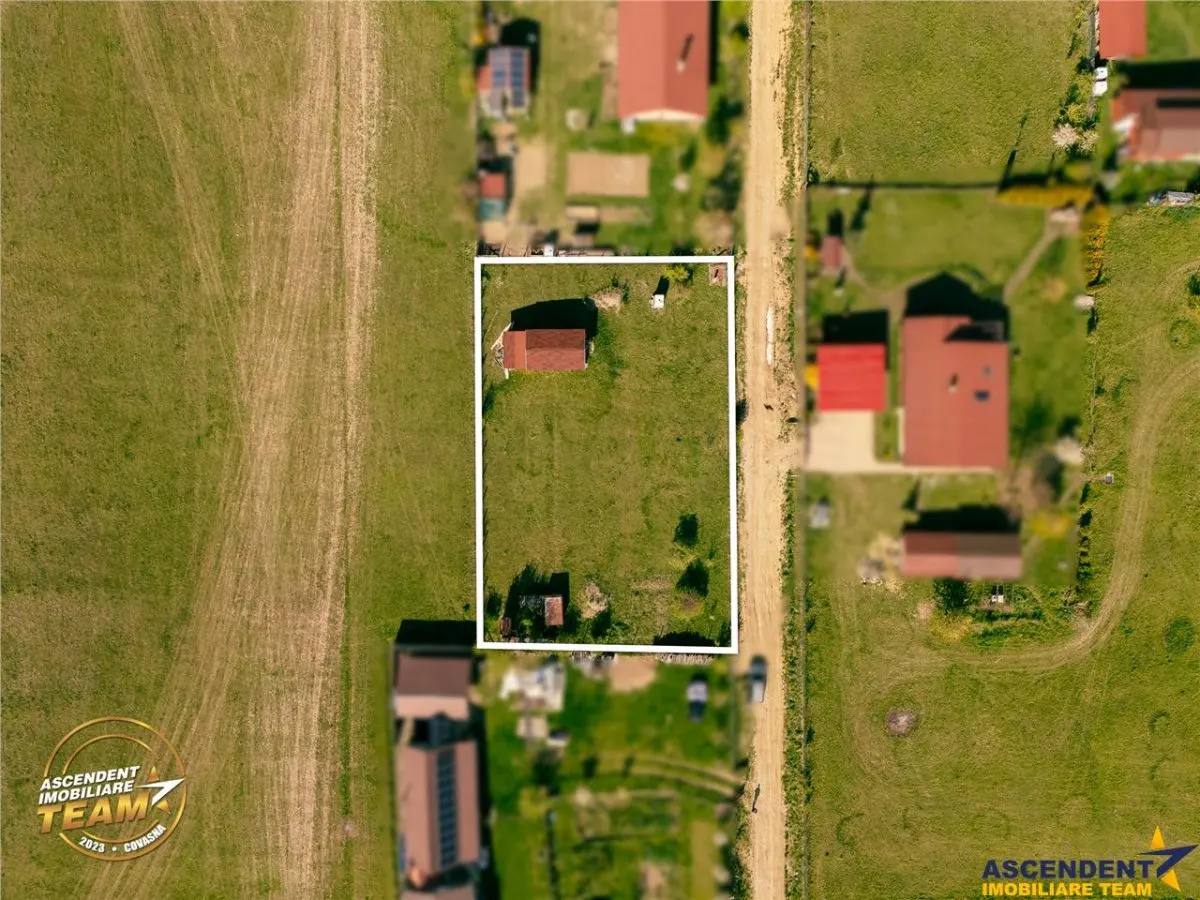 Cauti liniste aproape de oras? Teren 1.500 mp cu casuta in Calnic, Covasna - foto 8