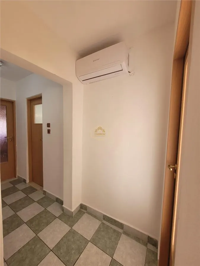 Apartament cu 3 camere langa Liceul Nr. 7 | Micro16 - foto 21