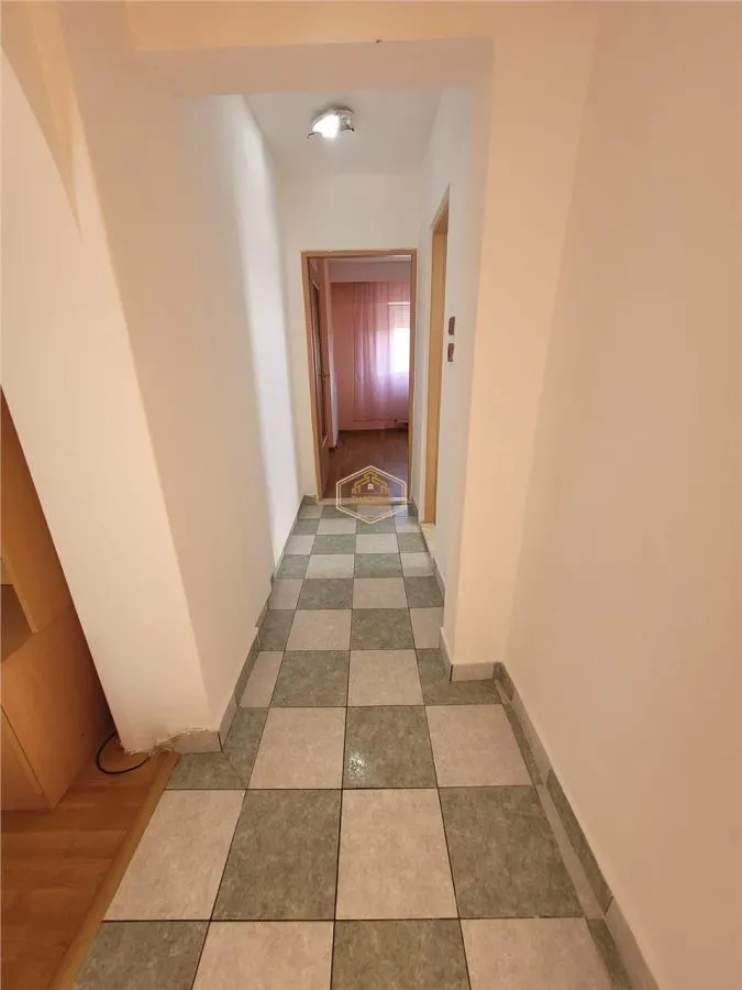 Apartament cu 3 camere langa Liceul Nr. 7 | Micro16 - foto 23