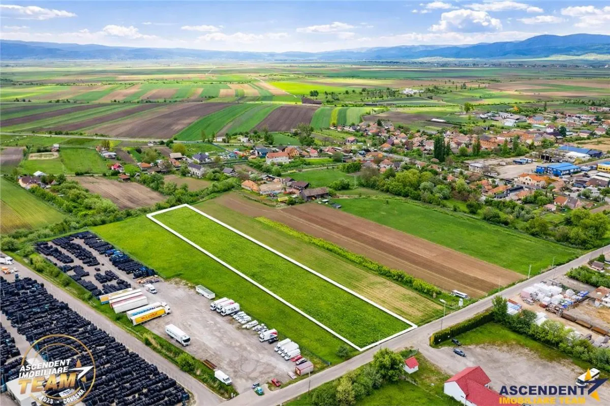 FILM! 5.000 mp teren, la marginea orasului Targu Secuiesc, aria industriala - foto 1