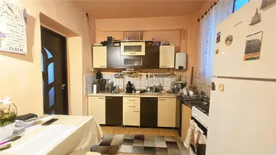 VIDEO | Casa cu 4 camere, terasa si dublu acces | Soarelui, langa Unio - foto 11