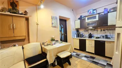 VIDEO | Casa cu 4 camere, terasa si dublu acces | Soarelui, langa Unio - foto 12