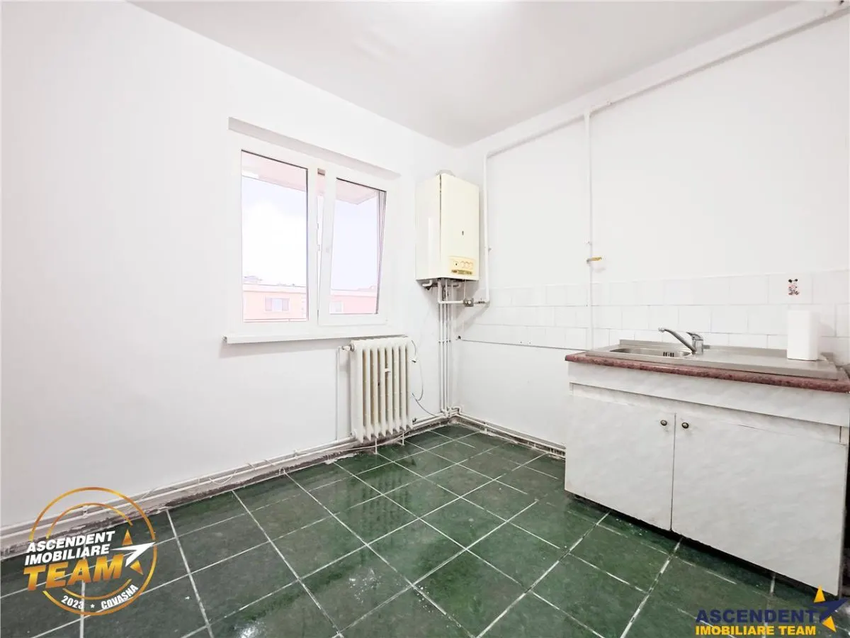 3D!Apartament 3 camere,decomandat,65 mp,zona linstita, Lenin, Sfantu Gheorghe - foto 3
