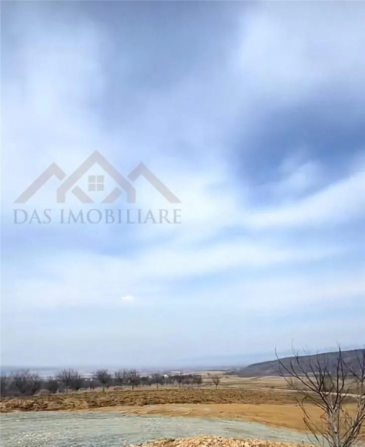 Teren intravilan in Coas, zona cu priveliste superba - foto 1