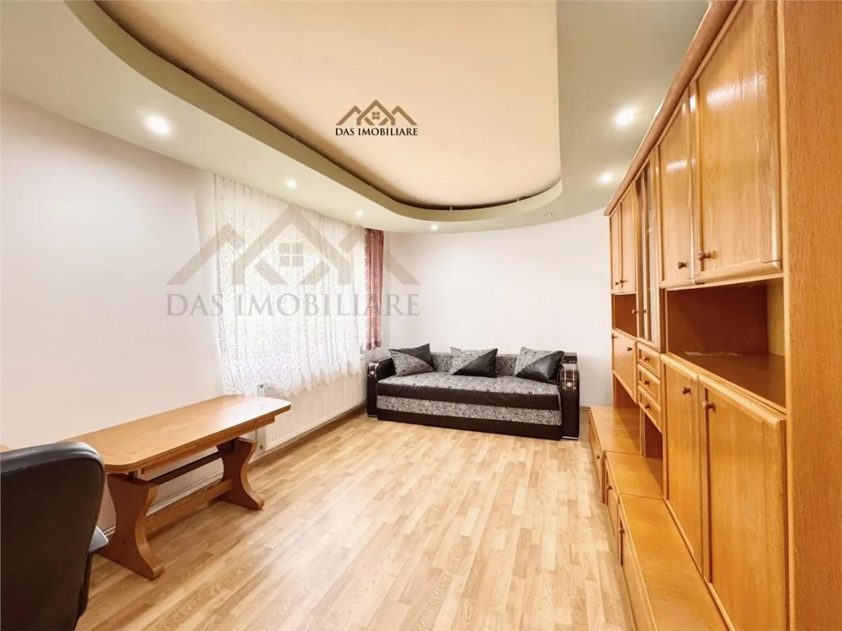 Apartament 2 camere, decomandat, str.Dobrogei - foto 1