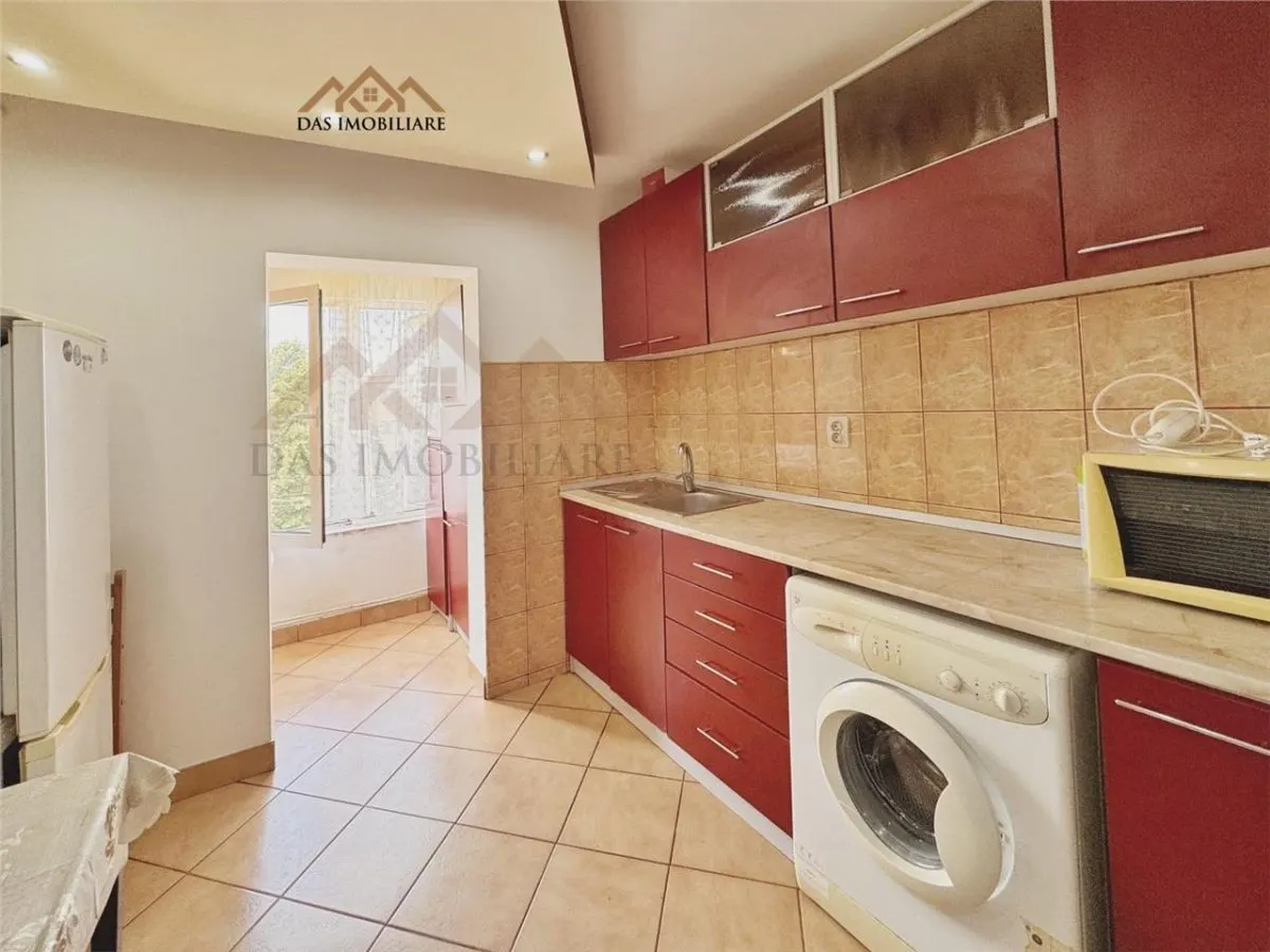 Apartament 2 camere, decomandat, str.Dobrogei - foto 3