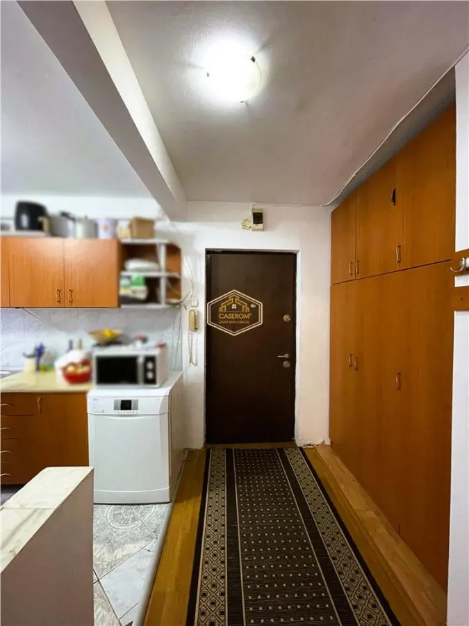 Vezi Video | Apartament cu 3 camere langa Liceul Nr. 7 | Micro 16 - foto 12