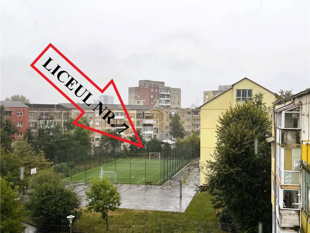 Vezi Video | Apartament cu 3 camere langa Liceul Nr. 7 | Micro 16 - foto 13
