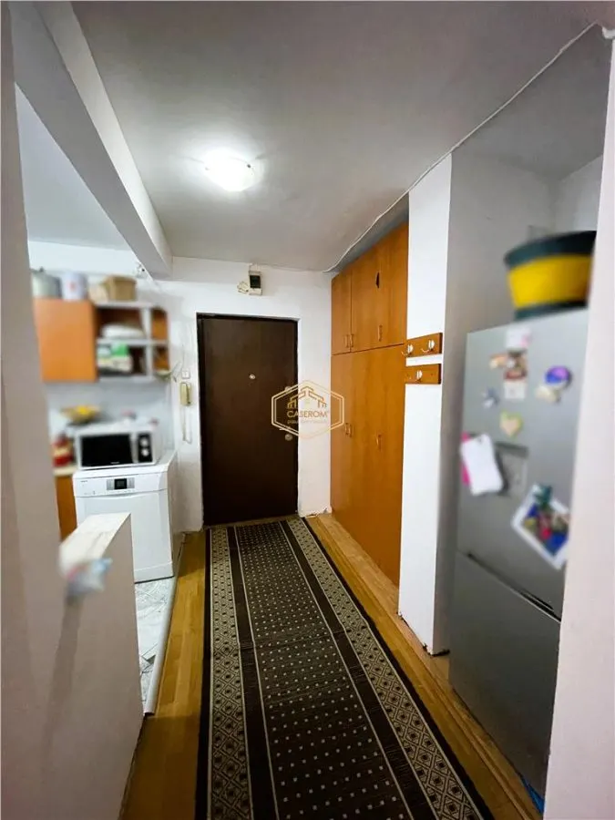 Vezi Video | Apartament cu 3 camere langa Liceul Nr. 7 | Micro 16 - foto 9
