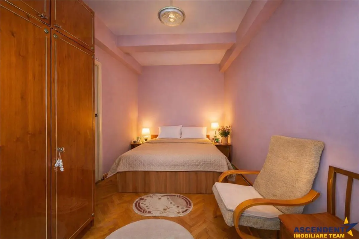 Distinctiv apartament, decomandat, 3camere, boxa, loc parcare, Central, Brasov - foto 5