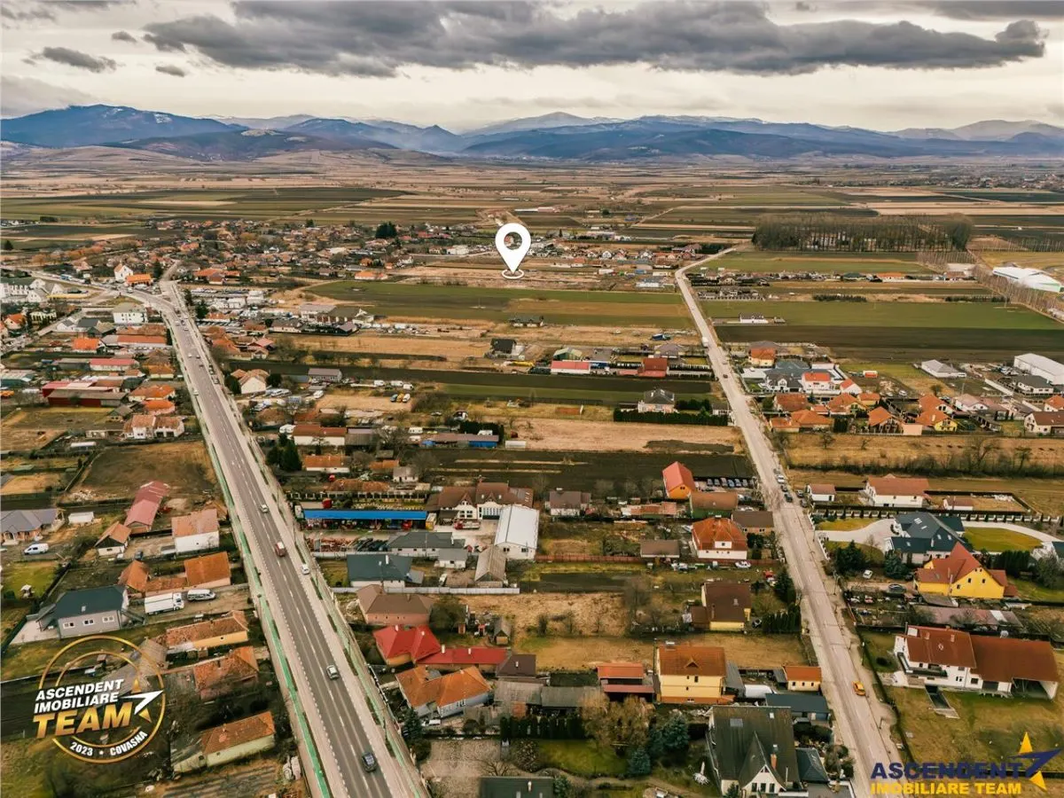 FILM! Terenuri intravilane de 680mp de vanzare, cu utilitati, Targu Secuiesc - foto 1