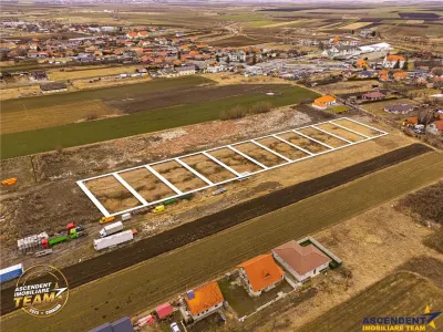 FILM! Terenuri intravilane de 680mp de vanzare, cu utilitati, Targu Secuiesc - foto 3