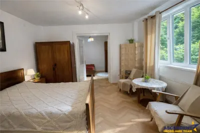 FILM& Tur 3D!Casa cu 4 camere si curte, Central, Targu Mures. - Targu Mures