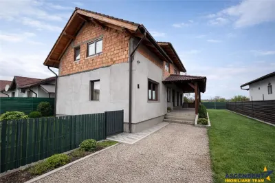 Vila individuala,5 camere,5  bai,170mp utili,areal A,teren 660 mp,Sangeorgiu de Mures - Sangeorgiu de Mures