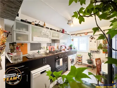 FILM&TUR 3D!! Apartament cu 3 camere luminos, loc parcare, zona Lenin, Sfantu Gheorghe - foto 2