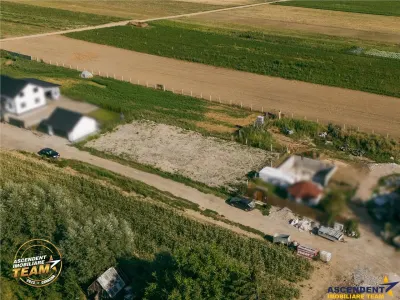 FILM! Teren intravilan, aliniament apreciabil,741mp,Targu Secuiesc - foto 6