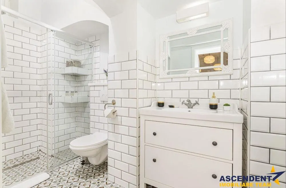 Casa cu 3 apartamente + transfer afacere, locuri parcare, Centrul Istoric, Brasov - foto 25