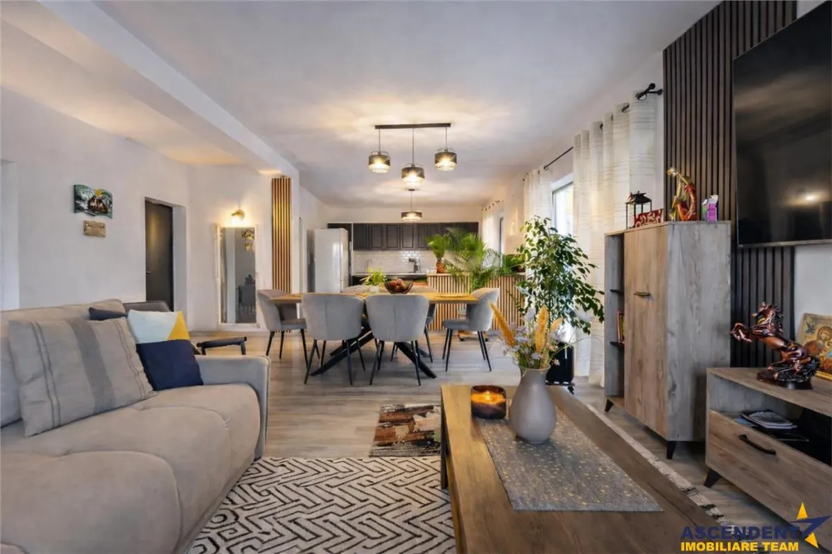 Rezidential/Hotelier,eleganta discreta,energie verde,1.000mp teren,Tohanita ,Brasov - foto 1