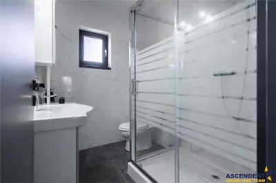 Rezidential/Hotelier,eleganta discreta,energie verde,1.000mp teren,Tohanita ,Brasov - foto 12