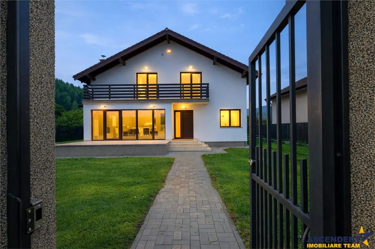 Casa pe 5 camere, constructie noua, 600mp teren, Harman, Brasov - foto 2