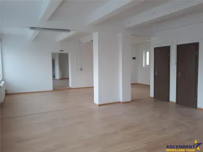 Componenta versatila, conditii avantajoase, birouri/comercial/servicii,Tractorul, Brasov - foto 6