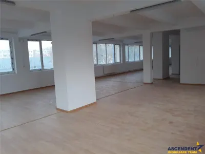 Componenta versatila, conditii avantajoase, birouri/comercial/servicii,Tractorul, Brasov - foto 7