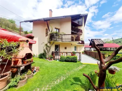 Tur 3D! Pensiune in areal pretios, Moieciu, Bran, Brasov - foto 25