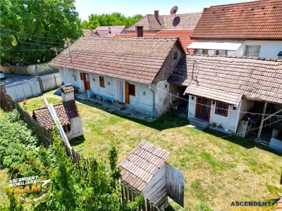 Asezare munteneasca: casa din bustean si sura zidita, Arcus, Covasna - Sfantu Gheorghe