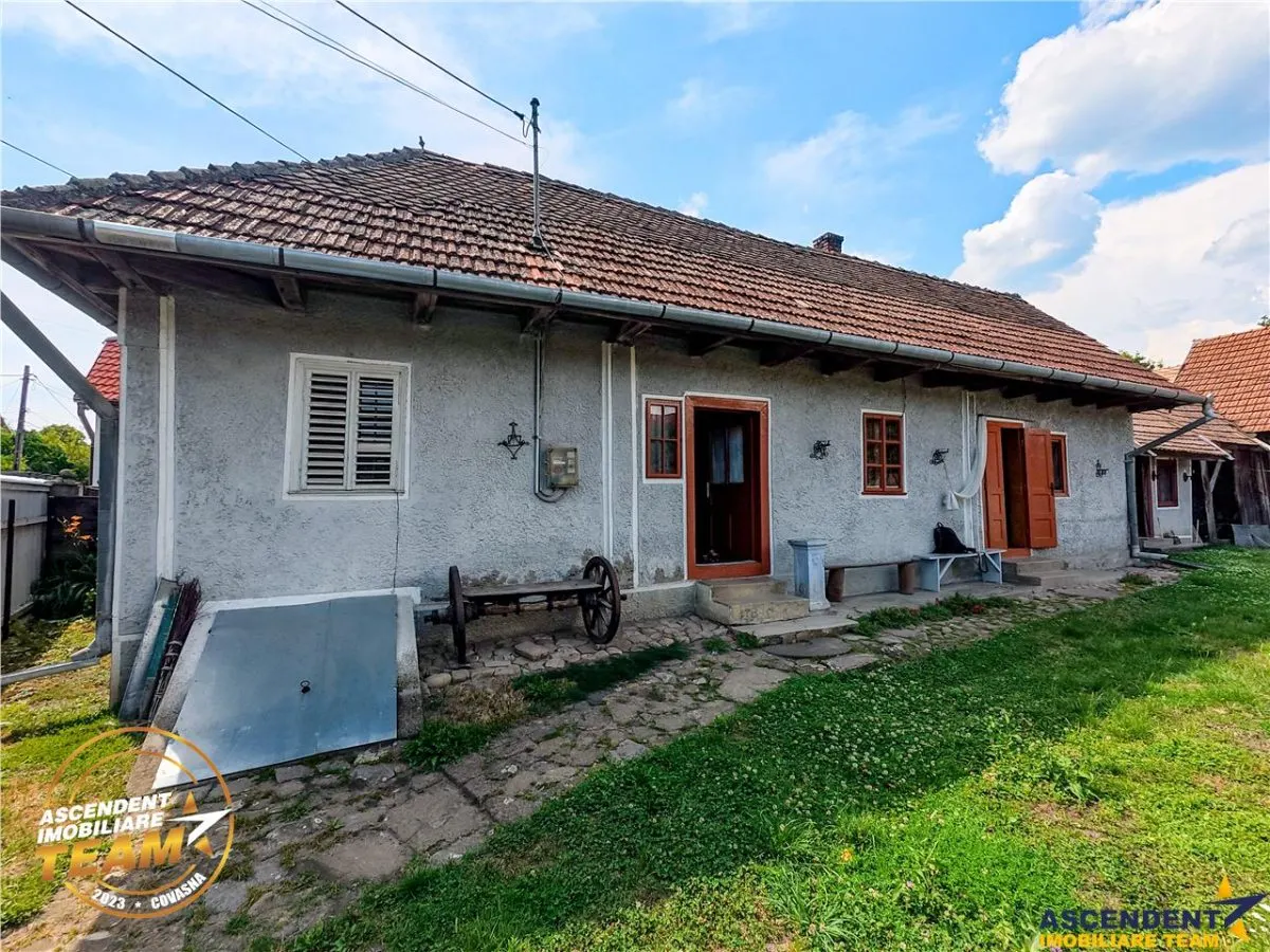 Asezare munteneasca: casa din bustean si sura zidita, Arcus, Covasna - foto 5