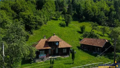 FILM! Proprietate autentica, Bran-Simon, 4.300 mp teren, casa traditionala + anexe - foto 21