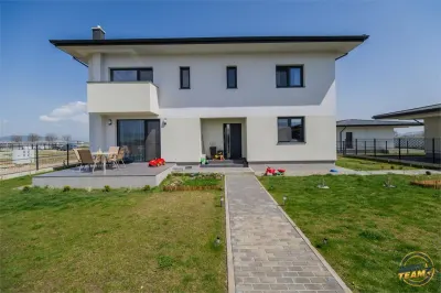 Vila deosebita, cu peisaj apreciabil, Cristian, Brasov. - foto 3