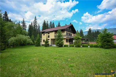 FILM!Resedinta cu farmec montan, domeniu de 1.700 mp,cadru select,Timisul de Sus,Poiana lui Manole,Brasov - Timisu de Sus