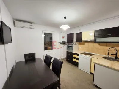 Apartament 3 camere, etaj 1, 2 bai,2 bai, recent renovat, Unirii, Iosif Hodos - Targu Mures